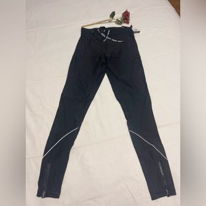 Running tight by Victoria Secret Sport